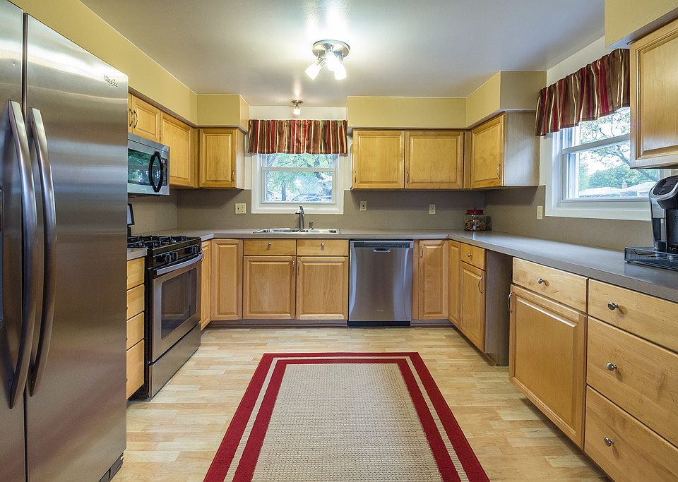 1st image of 9930 Pere Ave
