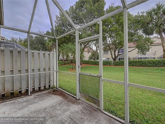 5th image of 1120 Sorrento Dr #1120