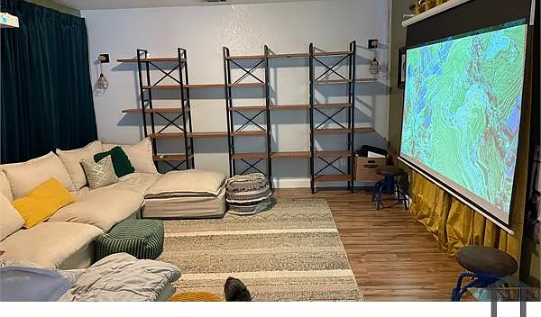 2432 Waterloo Ln — Photo 7