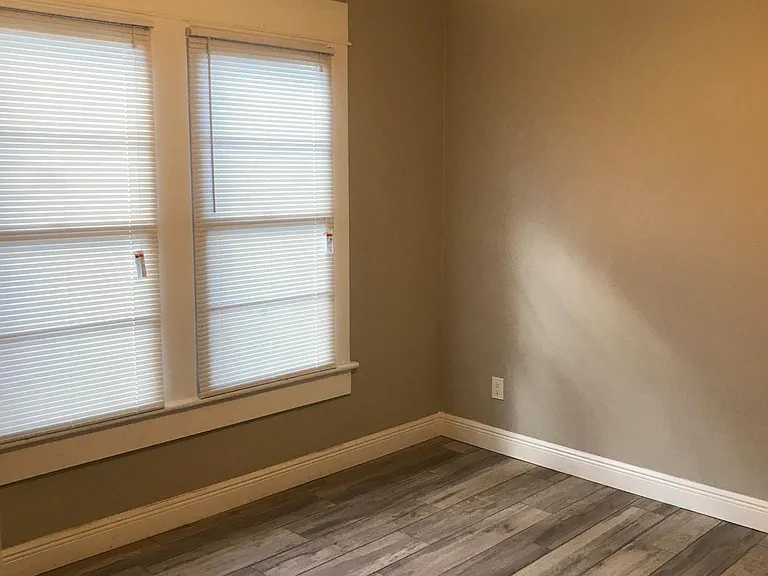416 E Floribraska Ave — Photo 22