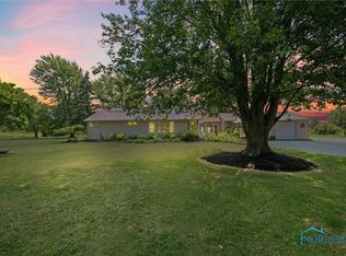 8230 W Stump Rd, Oak Harbor, OH 43449