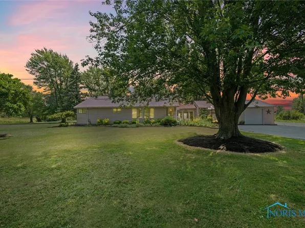 8230 W Stump Rd, Oak Harbor, OH 43449