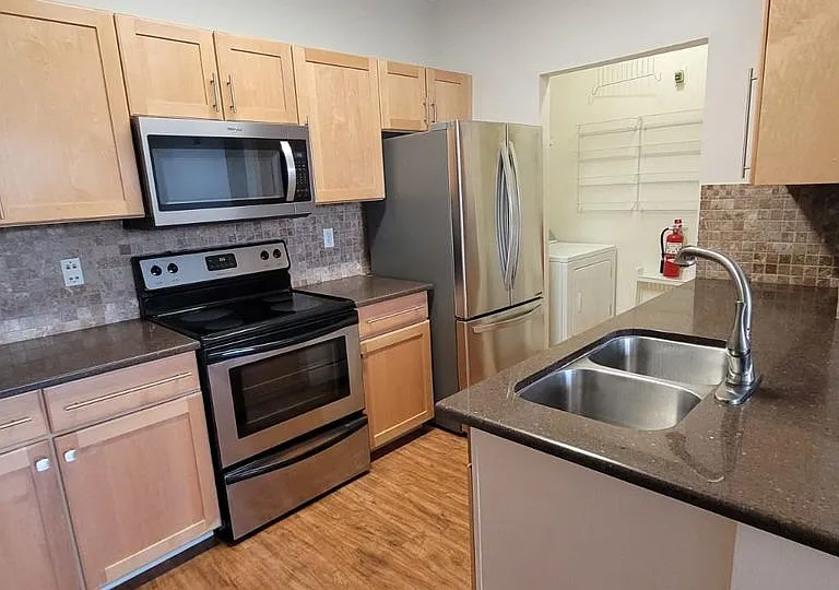 14328 Fredricksburg Dr #601 — Photo 6
