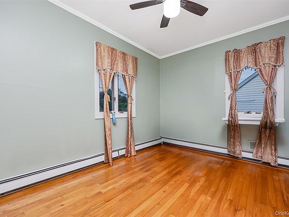 5th image of 1012 N Ontario Avenue
