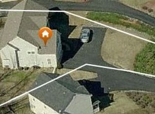 560 Rolling Valley Ct, Charlottesville, VA 22902