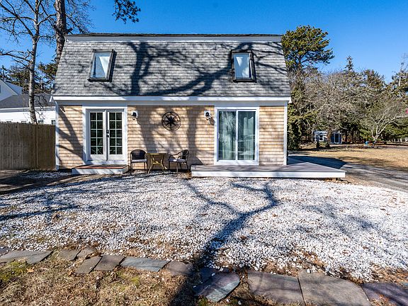 5th image of 9 Bells Neck Road Unit 10