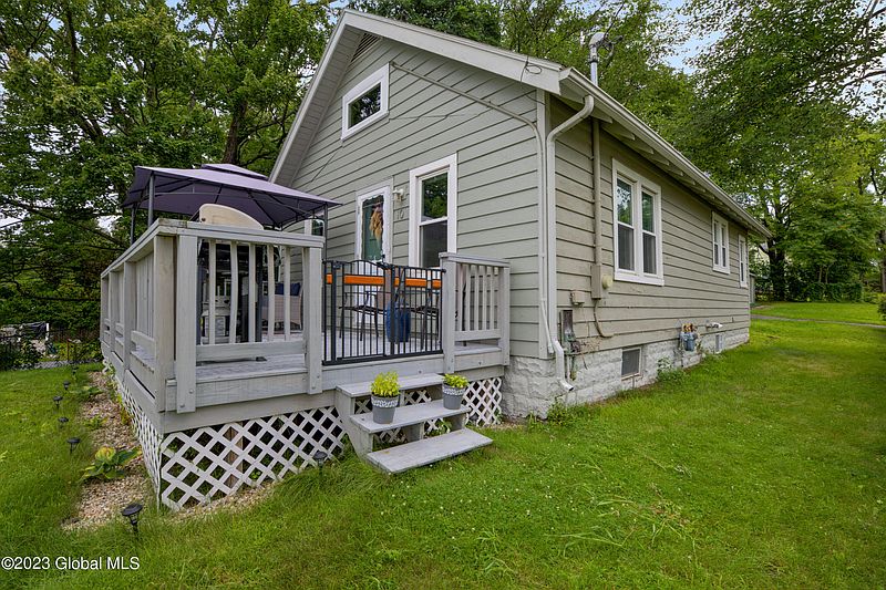 2nd image of 10 Gipp Road