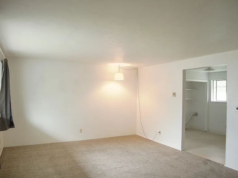 855 Park Ave #1 — Photo 3