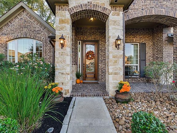 4th image of 21 Florence Way Dr