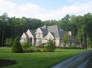 217 Mountain Laurel Rd, Daniels, WV 25832