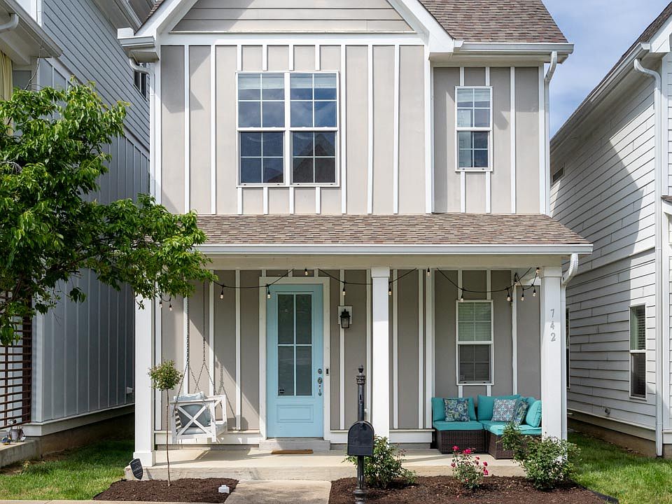 Welcome to 742 Cottage Park Dr.! A cozy, east Nashville escape.