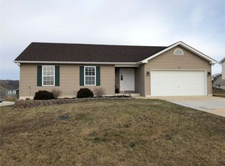 21 Colton Jesse Dr, Winfield, MO 63389