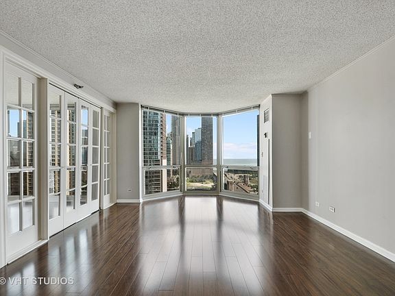 3rd image of 195 N Harbor Dr APT 1509
