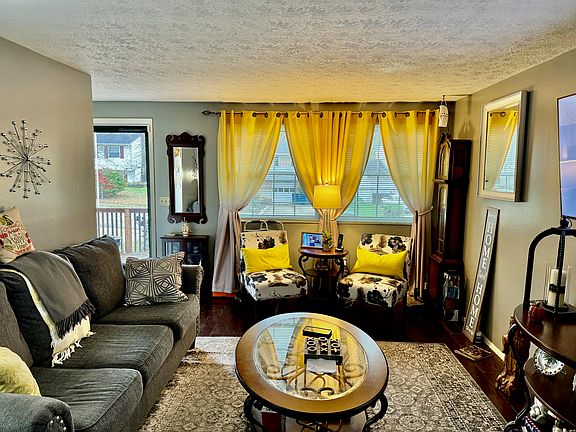 4th image of 3441 Bottomwood Dr