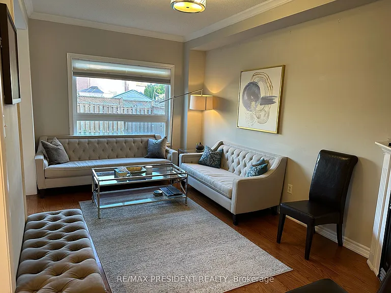 1091 McCuaig Dr — Photo 11