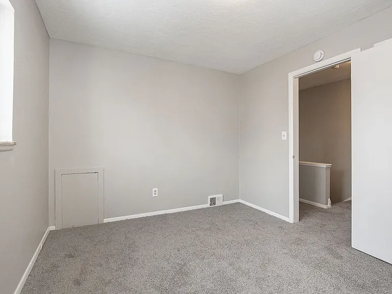 23755 Banbury Cir #10 — Photo 17