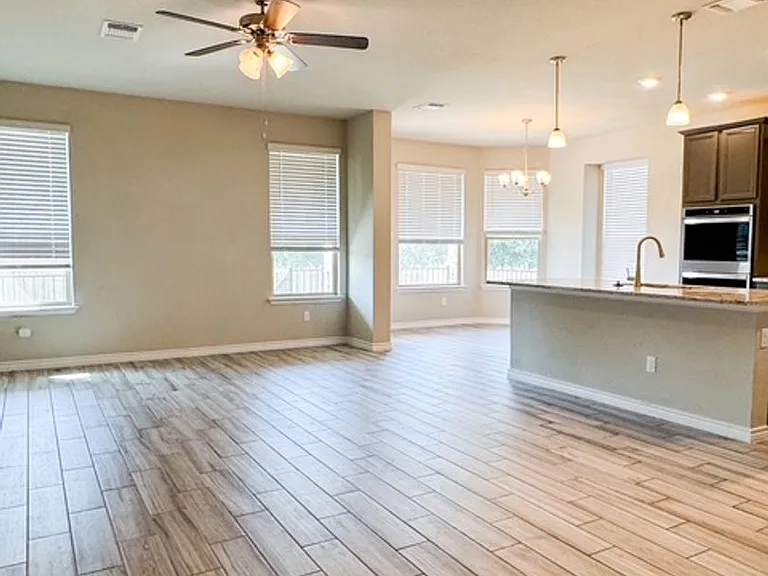 5803 Saint Charles Dr — Photo 15