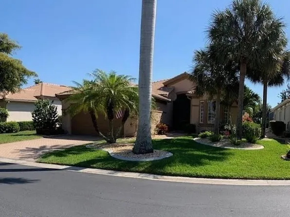 16477 Edgemont Dr, Fort Myers, FL 33908