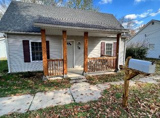 78 S Carson St, Saint James, MO 65559