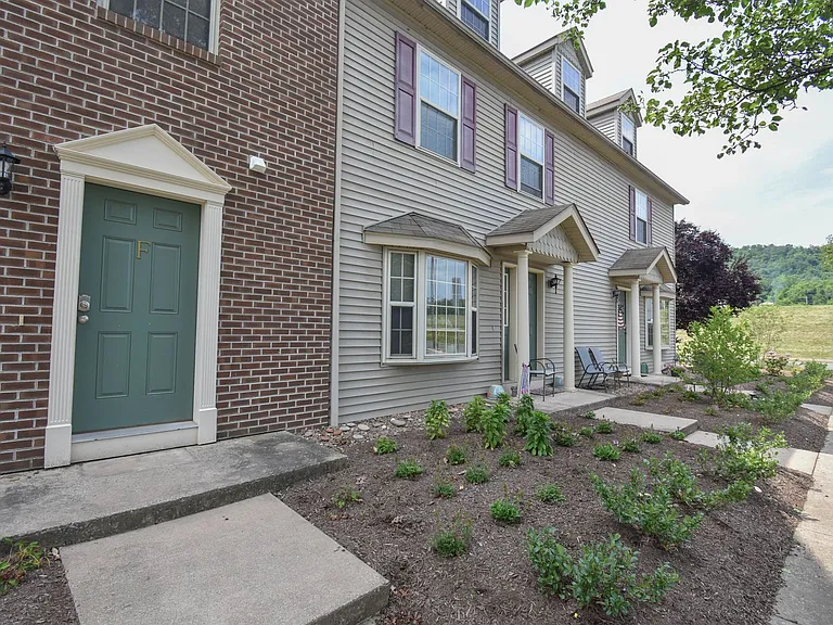 372 E Water St — Photo 26