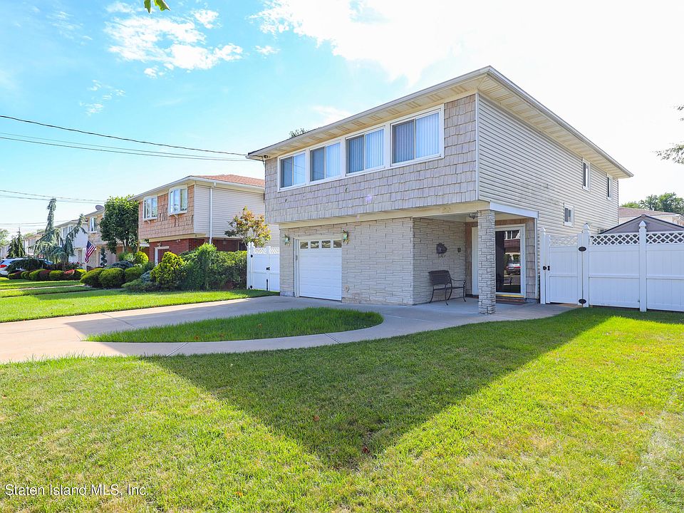2nd image of 20 Toddy Ave