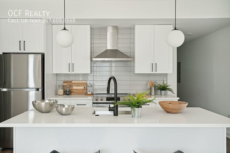 1st image of 5904 Germantown Ave #460