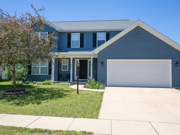 803 Lavender Dr, Savoy, IL 61874