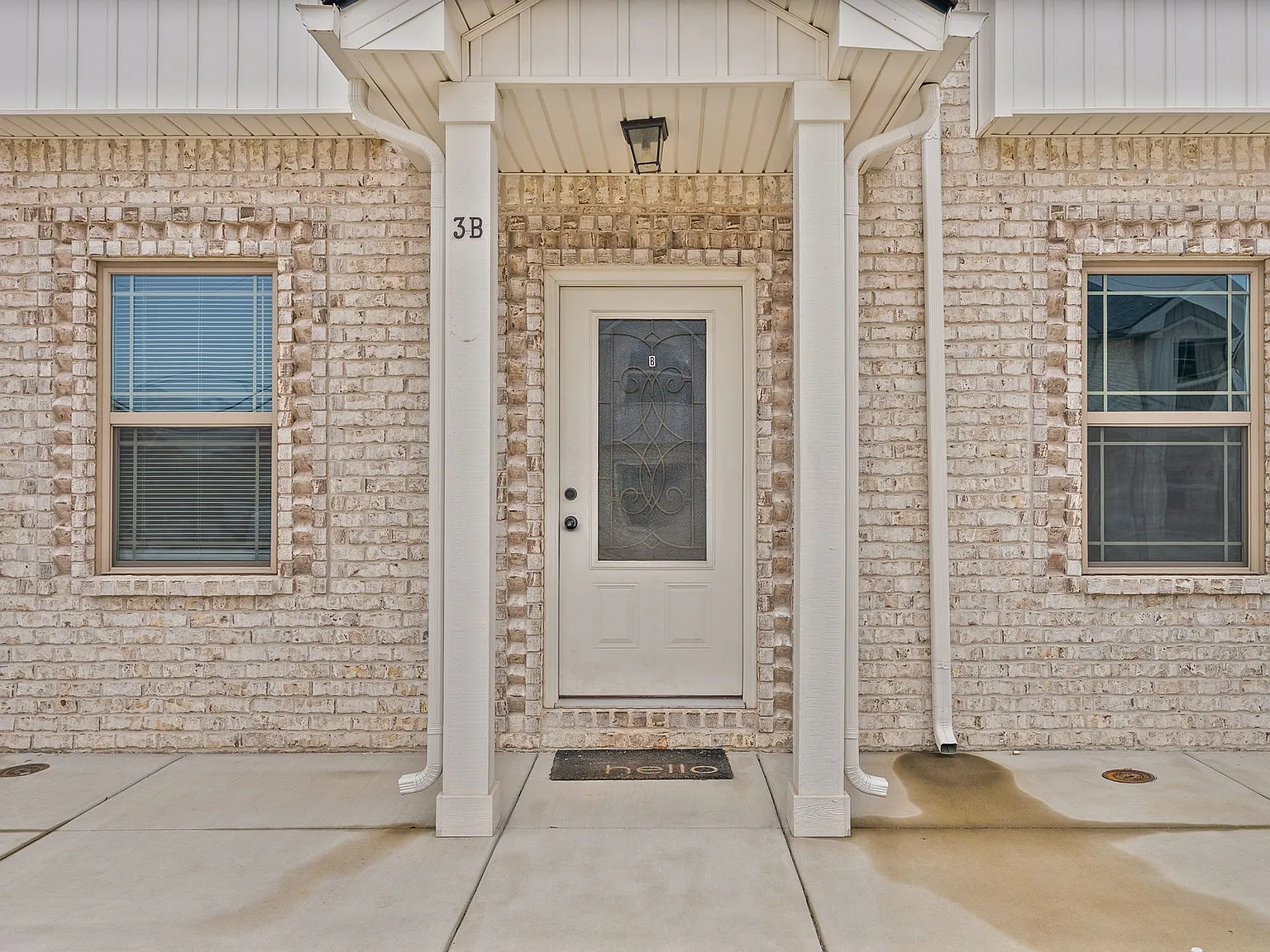 2 bed, 2.5 bath, 1000 sqft, $1,100 — Photo 2