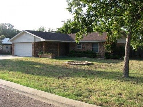 1st image of 113 Dixon Dr