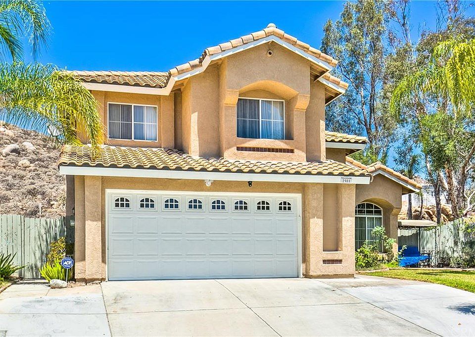 1st image of 2985 La Vista Ave