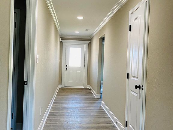 5th image of 1706 Millstone Dr