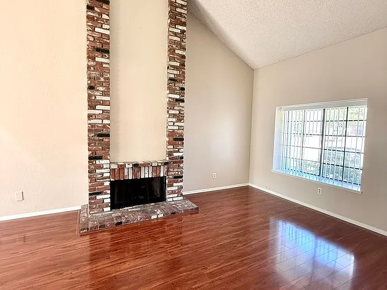 502 San Pablo Ct — Photo 3