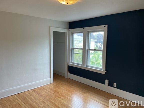 5th image of 2715 N 76th St #2717