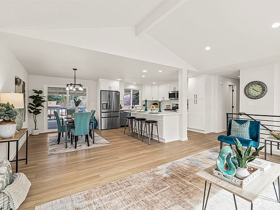 2nd image of 2214 SE 21st Street