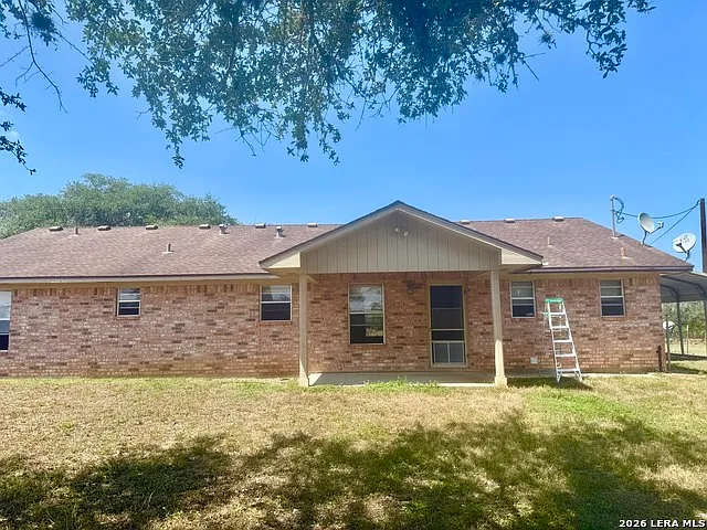 3 bed, 2.0 bath, 1288 sqft, $1,750 — Photo 1