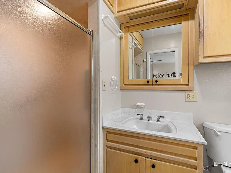 4202 Meadowbrook Dr — Photo 16