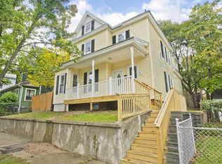 65 Waldo St, Holyoke, MA 01040