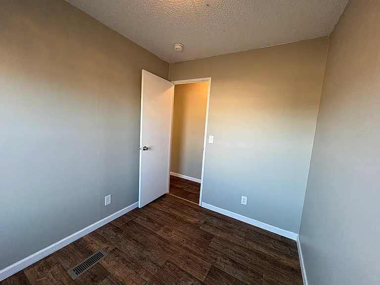 Pine Terrace — Photo 14