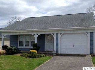 13 Woodstock Ln, Manchester Township, NJ 08759