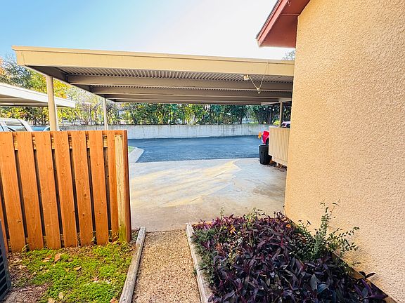 4th image of 5714 Marina Dr #7