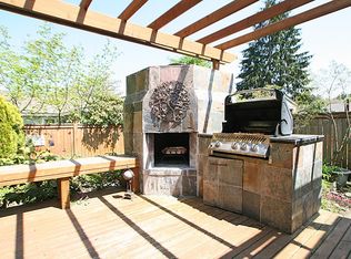 11023 NE 143rd St, Kirkland, WA 98034
