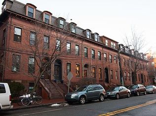 95 3rd St #3, Cambridge, MA 02141