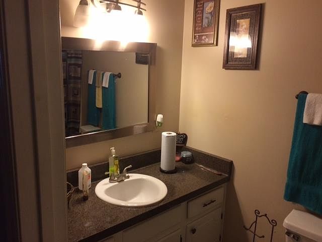 2nd image of 1218 Avondale Cir