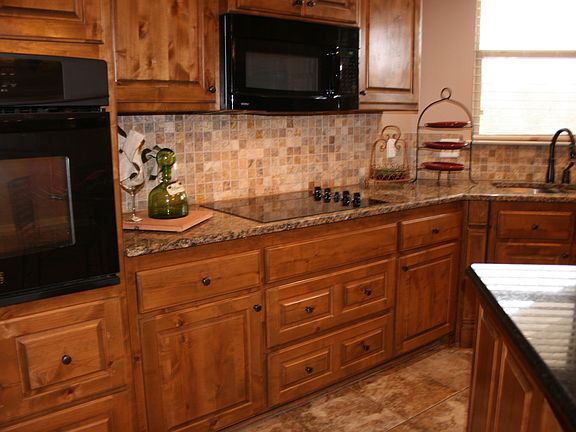 4th image of 2109 Reveille Cir