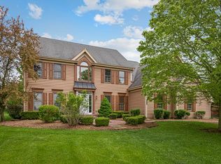 4N451 S Robert Frost Cir, St Charles, IL 60175
