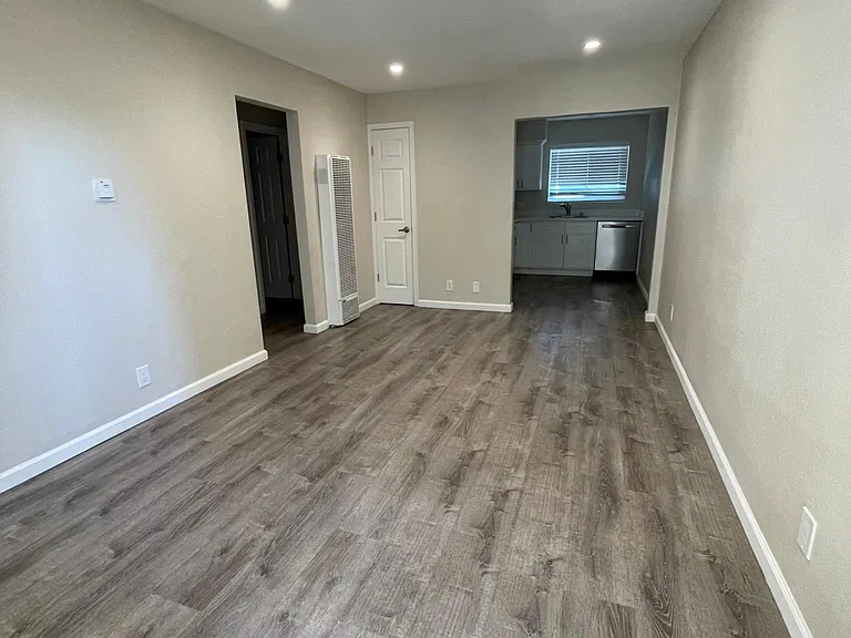 728 S 10th St #2 — Photo 1