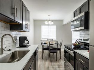 Bloomfield Square Apartments - Auburn Hills, MI, Auburn Hills, MI 48326