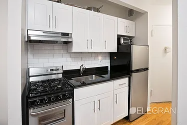 Rented by (Legacy) Elegran