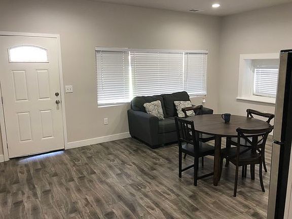 2nd image of 3578 Budlong Ave #3578