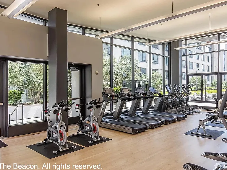 250 King St #368 — Photo 27